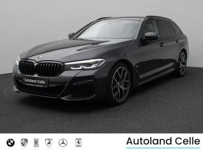 Gebraucht BMW 530 M Sport 286 PS (210 kW) 2022 Sophistograu brillanteffekta9 Kombi