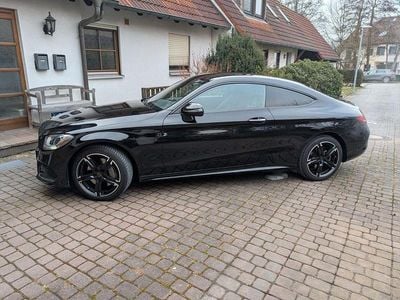 Schwarz Gebraucht 2017 Mercedes C400 Coupé | 37.500 € (Etwas zu teuer)