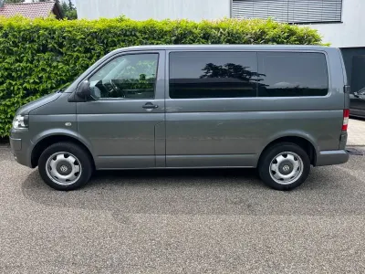 Gebraucht VW T5 174 PS (127 kW) 2011 Grau Van