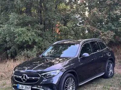 Gebraucht Mercedes GLC200 204 PS (150 kW) 2023 Grau SUV