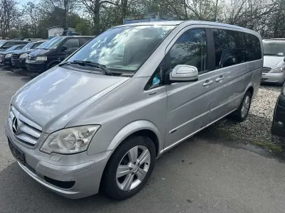 Usata Mercedes Viano 163 CV (119 kW) 2011 Argento Monovolume