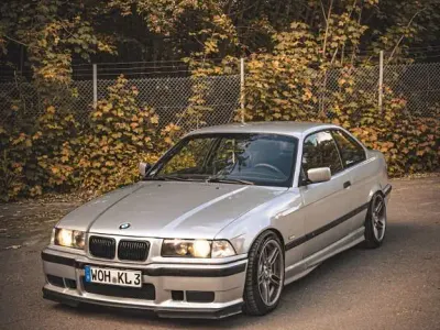 Gebraucht BMW 318 M Sport 140 PS (102 kW) 1996 Silber Coupé