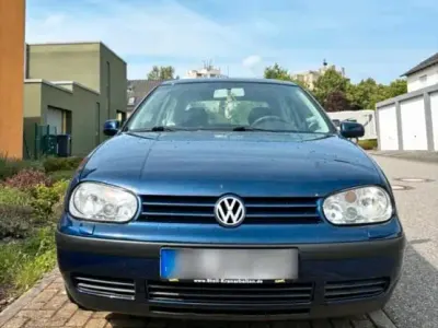 Gebraucht VW Golf IV 75 PS (55 kW) 2002 Blau Kleinwagen