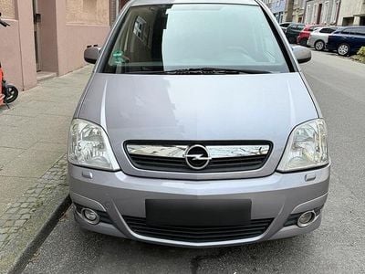 Usata Opel Meriva 101 CV (74 kW) 2009 Argento Monovolume