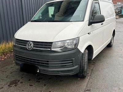 Gebraucht VW Transporter 150 PS (110 kW) 2019 Weiß Van