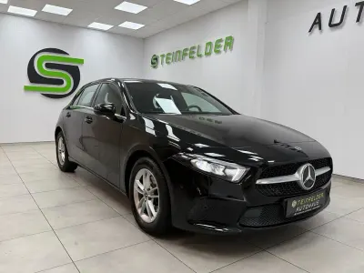 Gebraucht Mercedes A180 116 PS (85 kW) 2018 Schwarz Limousine