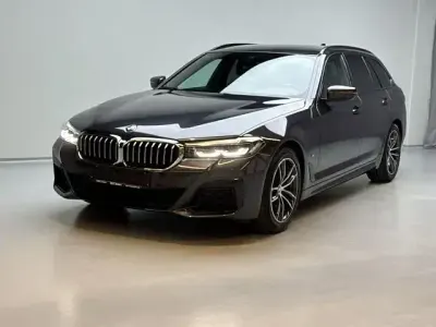 Second-hand BMW 520 M Sport 190 CP (139 kW) 2023 Gri Break