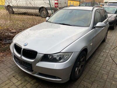 gebraucht BMW 318 DPF Touring Klima Navi Servo ABS TÜV Neu Tempomat