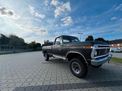 Gebraucht Ford V8 146 PS (107 kW) 1976 Schwarz SUV