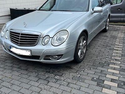 Mercedes E220