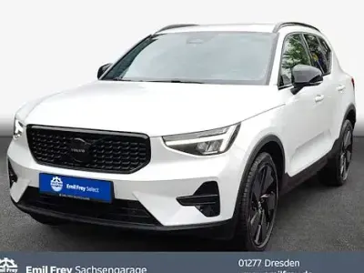 Gebraucht Volvo XC40 Plus 163 PS (119 kW) 2025 Weiß SUV