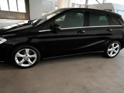 Gebraucht Mercedes B200 Sportline 156 PS (114 kW) 2013 Schwarz Kleinwagen
