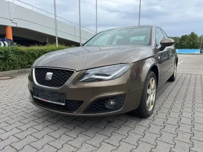 Gebraucht Seat Exeo Style 143 PS (105 kW) 2012 Braun Limousine