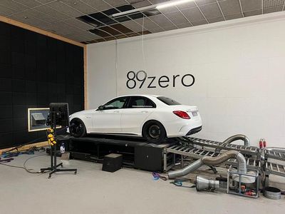Mercedes C63 AMG
