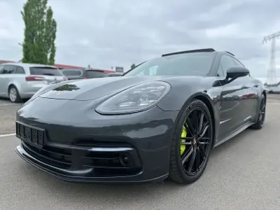 Occasion Porsche Panamera 4 Chrono 462 PK (339 kW) 2018 Grijs Sedan