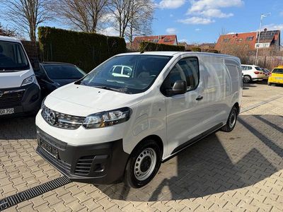 Second-hand Opel Vivaro Edition 136 CP (100 kW) 2022 Alb Monovolum