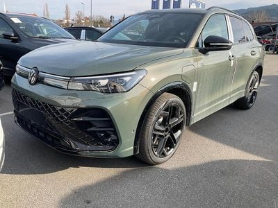 Neu VW Tiguan R-line 272 PS (200 kW) 2026 Cipressino grün metallic SUV