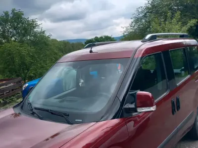 Gebraucht Fiat Doblò 120 PS (88 kW) 2019 Rot Van / Kleinbus