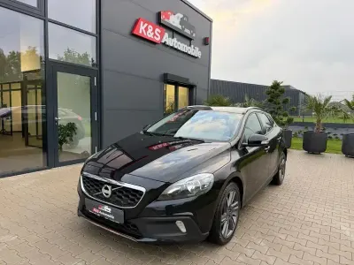 Gebraucht Volvo V40 CC Kinetic 179 PS (131 kW) 2014 Schwarz Kombi