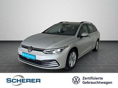Reflexsilber metallic (metallic) Gebraucht 2023 VW Golf VIII Life Limousine | 24.220 € (Fairer Preis)