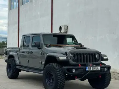 Gebraucht Jeep Gladiator 264 PS (194 kW) 2022 Grau Pickup