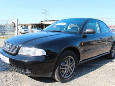 Gebraucht Audi A4 101 PS (74 kW) 1996 Schwarz Limousine