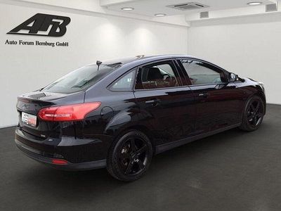 Usado Ford Focus Trend 101 HP (74 kW) 2018 Preto Sedan