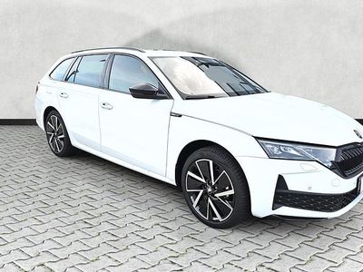 Neu Skoda Octavia SportLine 150 PS (110 kW) 2025 Moonwhite metallic Kombi