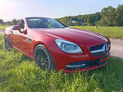 Gebraucht Mercedes SLK250 204 PS (150 kW) 2011 Rot Cabrio
