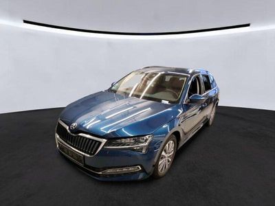 Gebraucht Skoda Superb Style 190 PS (139 kW) 2022 Blau Kombi