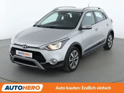 Gebraucht Hyundai i20 Active 101 PS (74 kW) 2019 Grau Kleinwagen