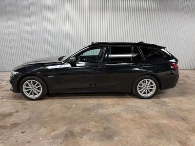 Gebraucht BMW 320e Sport Line 163 PS (119 kW) 2023 Schwarz Limousine