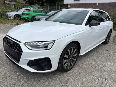 Gebraucht Audi A4 S-Line 204 PS (150 kW) 2023 Ibisweiß Kombi