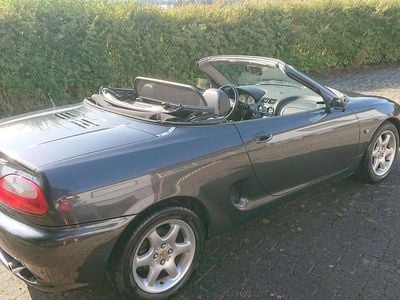 MG F