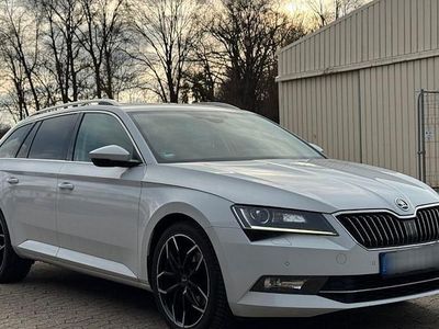 Gebraucht Skoda Superb Style 190 PS (139 kW) 2018 Weiß Kombi
