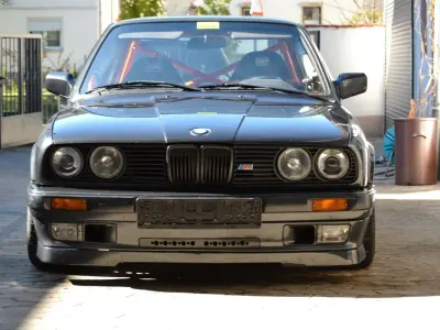Gebraucht BMW 318 136 PS (100 kW) 1989 Schwarz Coupé