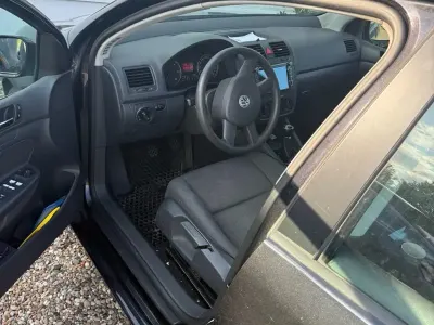Gebraucht VW Golf V 105 PS (77 kW) 2004 Schwarz Kleinwagen
