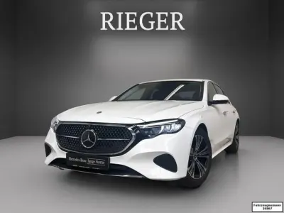 Używany Mercedes E220 Advanced 197 KM (144 kW) 2025 Biały Sedan/Limuzyna