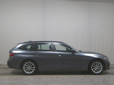 Gebraucht BMW 320 Advantage 190 PS (139 kW) 2020 Grau Kombi