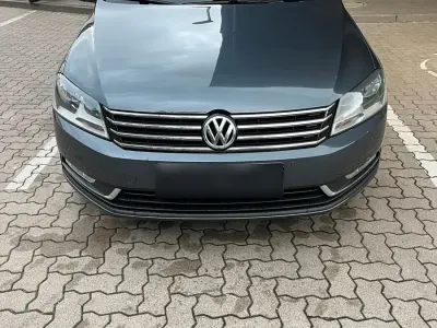 Gebraucht VW Passat 122 PS (89 kW) 2012 Grau Kombi
