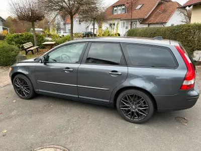 Używany Volvo V50 170 KM (125 kW) 2006 Szary Kombi