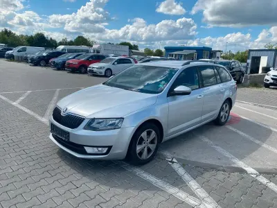 Gebraucht Skoda Octavia Elegance 150 PS (110 kW) 2014 Silber Kombi