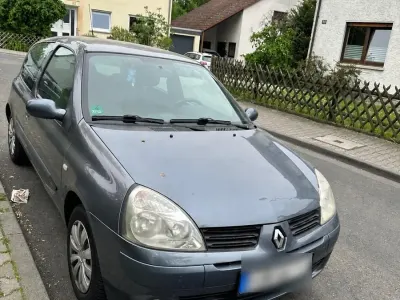 Używany Renault Clio II 75 KM (55 kW) 2004 Szary Hatchback