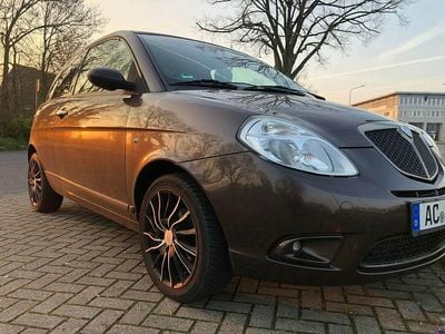 Gebraucht Lancia Ypsilon 95 PS (69 kW) 2009 Braun Kleinwagen