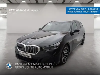 Gebraucht BMW 520 M Sport 190 PS (139 kW) 2025 Schwarz Kombi