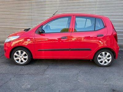 Gebraucht Hyundai i10 Edition 69 PS (50 kW) 2012 Rot Kleinwagen