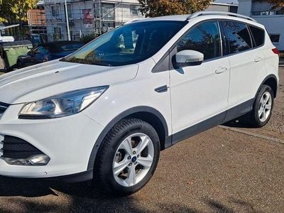 Weiß Gebraucht 2014 Ford Kuga Trend SUV | 7.900 € (Guter Preis)