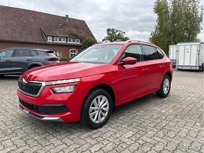 Velvet rot Gebraucht 2024 Skoda Kamiq Ambition SUV | 20.375 € (Guter Preis)