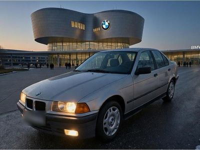 Gebraucht BMW 316 100 PS (73 kW) 1992 Beige Limousine