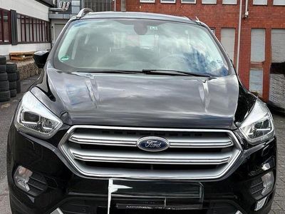 Gebraucht Ford Kuga 120 PS (88 kW) 2018 Schwarz SUV